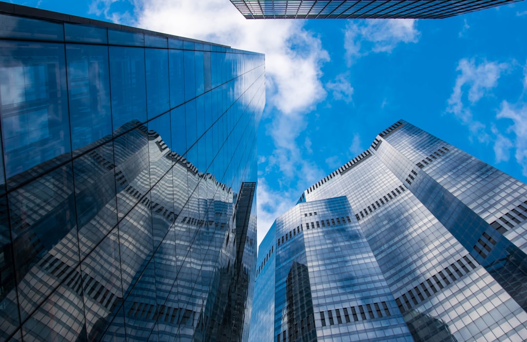 Impact de l'IA sur gestion financière moderne.